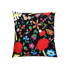 Poduszka dekoracyjna z kolorowym haftem kociewskim – folklor w eleganckim wydaniu, wyprodukowana w Polsce