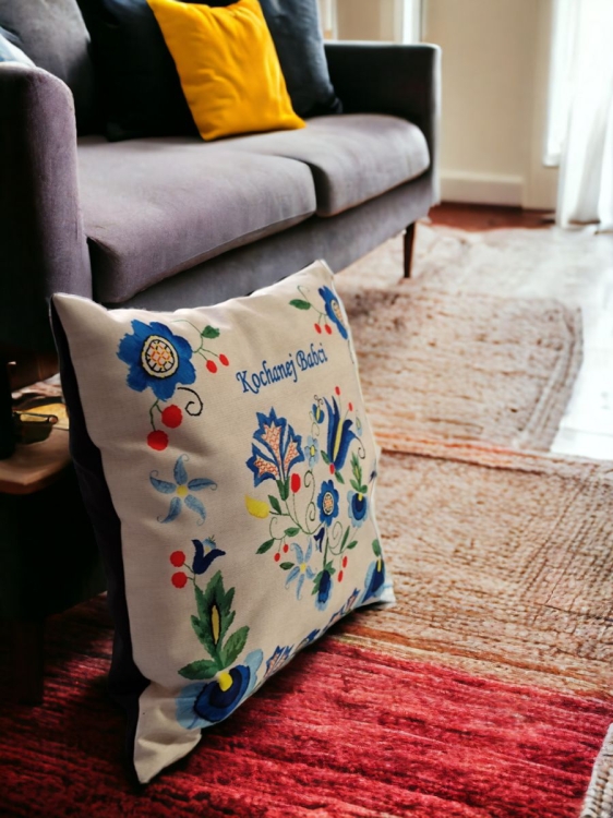 Poduszka dekoracyjna na Dzień Babci - Kaszuby (czarny tył)3.jpg