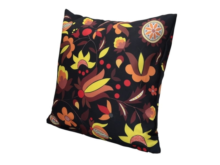 Poduszka dekoracyjna z haftem borowiackim czarna.JPG