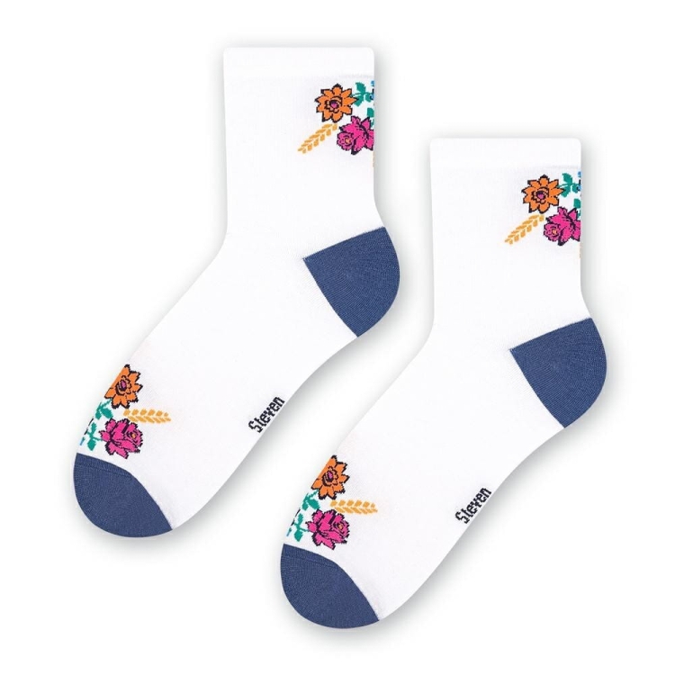 Skarpetki krakowskie folk ludowy, granat 35-37.jpg