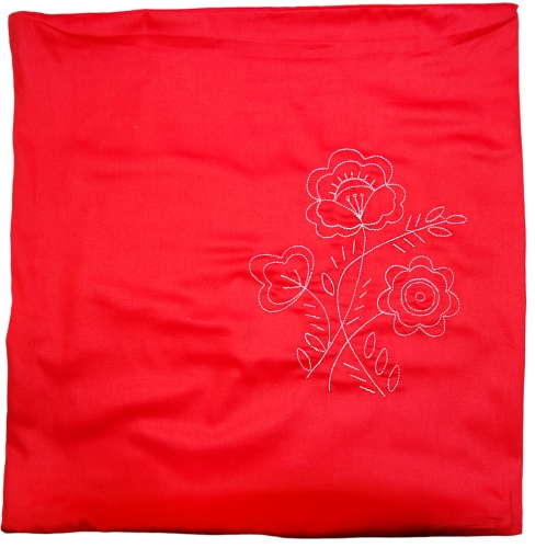 Poszewka satyna pure haft kujawski na czerwonym tle4.jpg