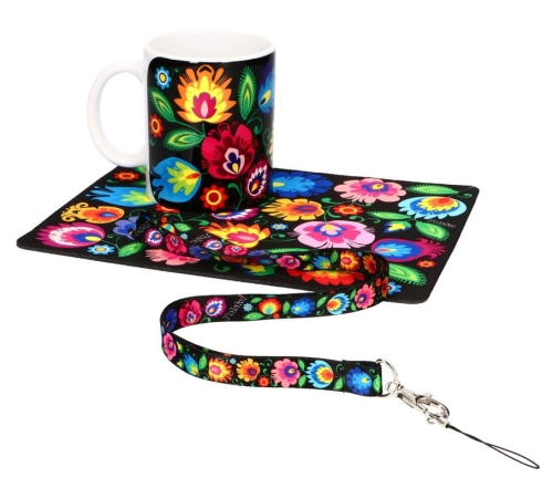 Zestaw-folk-lowicki-czarny-kubek-podkladka-pod-mysz-smycz