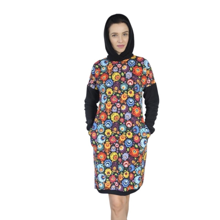 Sukienka folk łowicka z kapturem kolorowy przód