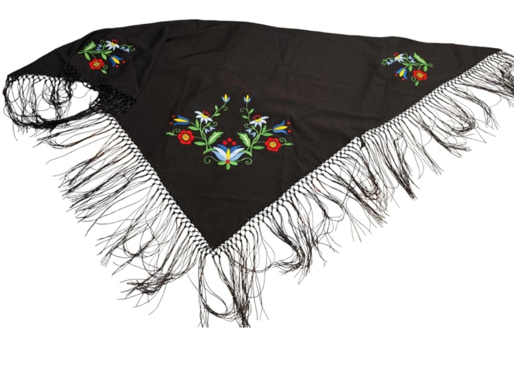 Chusta haftowana ze wzorami kaszubskimi 100 x 150 cm3.jpg
