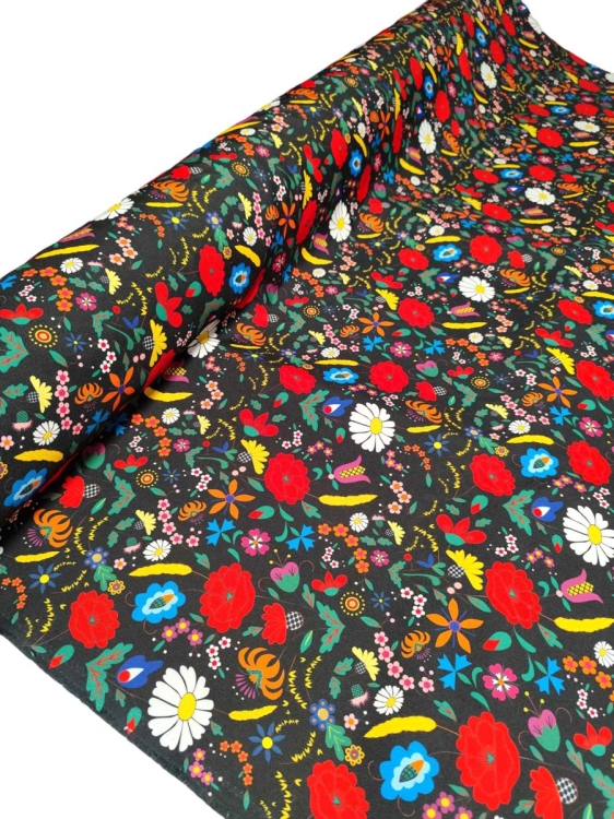 Tkanina z kociewskim wzorem haftów, czarny (drobne kwiaty)