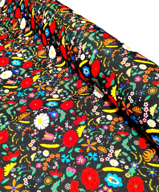 tkanina-kociewska-czarna-drobne-kwiaty