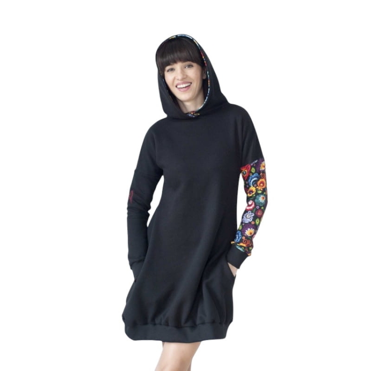 Sukienka_folk_lowicka_z_kapturem