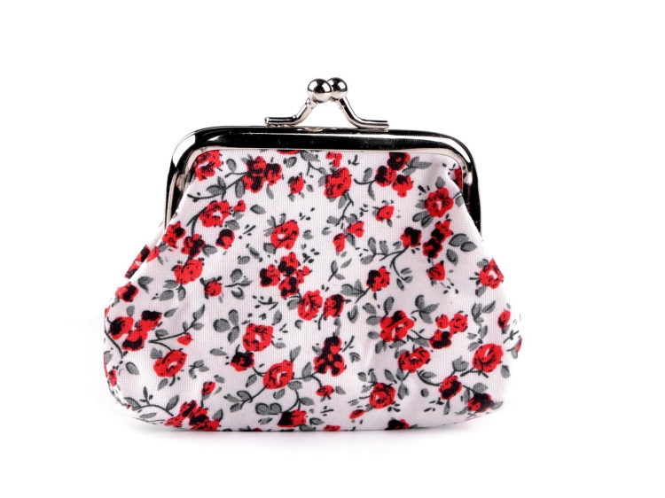 Tekstylna portmonetka w czerwone kwiaty, zamykana na metalowy klik, styl klasyczny i kobiecy.