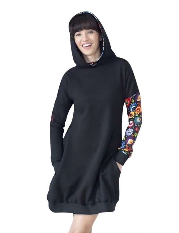 Sukienka-folk lowicka-z-kapturem.jpg