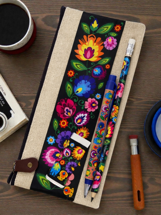 Zestaw-lowicki-piornik-wyposazeniem