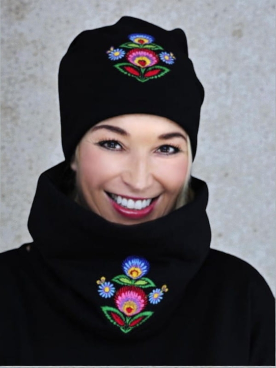 Komplet-czapka-z-kominem-lowickim-haftowany(2).jpg
