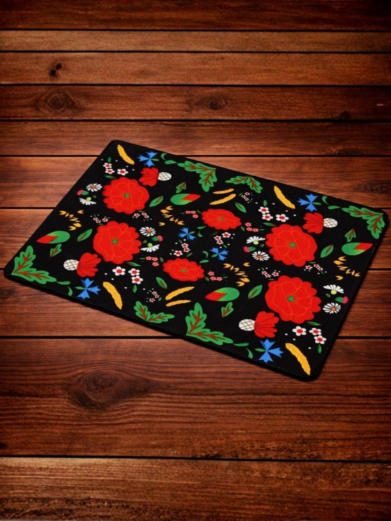 Podkladka-pod-mysz-haft-kociewski-czarne maki.jpg