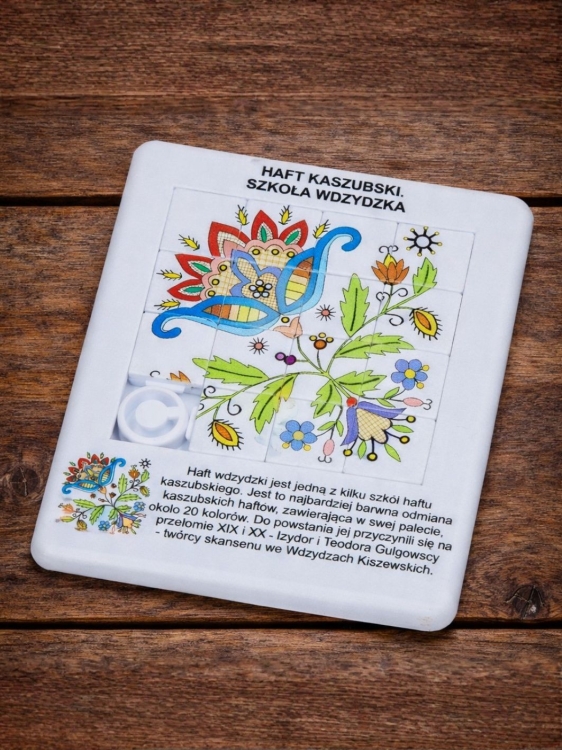 Ukladanka_folk_puzzle_haft_wdzydzki.jpg