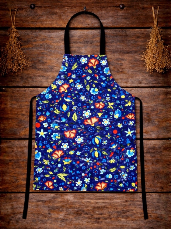 Fartuch_kuchenny_z_motywem_kwiaow_kaszubskich_ granatowy.jpg