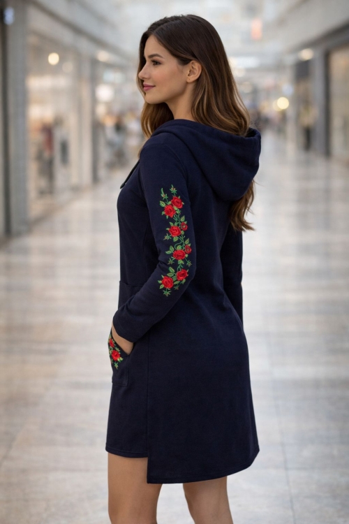 Folkowa_sukienka_z_haftem_roz_granatowa_kwiaty_codzienna.jpg
