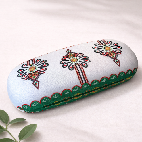 etui-na-okulary-podhalanskie-parzenica-biale