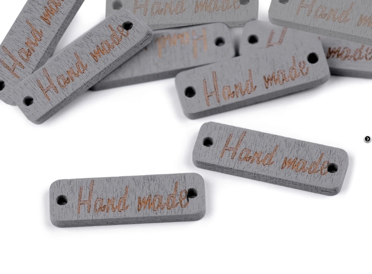 drewniana-metka-hand-made-10-x-30-mm-szara