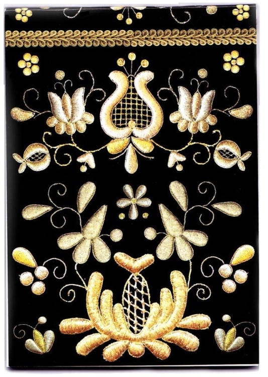 Notes folk kaszubski złotnica, czepcowy haft.jpg