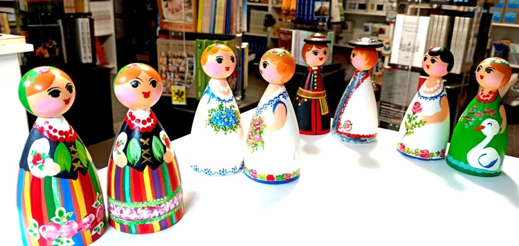 Drewniane laleczki folk ludowe10.jpg