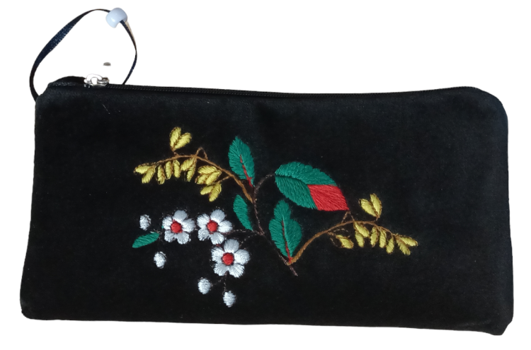 Etui na okulary, kosmetyczka, folk haft kociewski maki (czarna)1.png