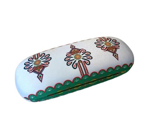 etui-na-okulary-podhalanskie-parzenica-biale
