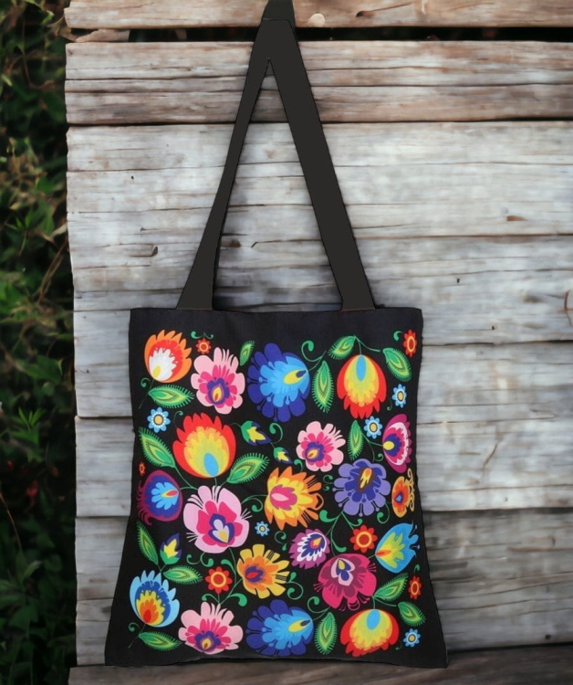 Czarna-torba-folkowa-z-dlugim-uchwytem-motyw-lowicki