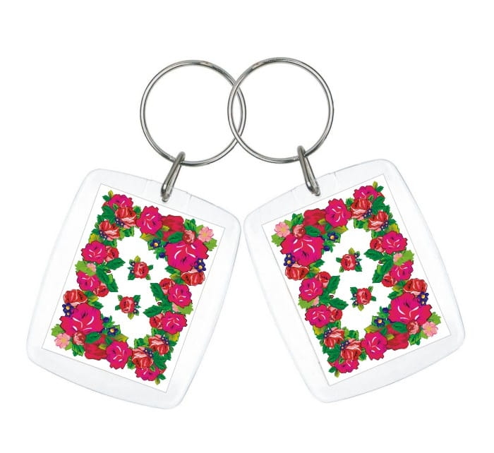 Brelok prostokątny Podhale haft kwiaty, biały